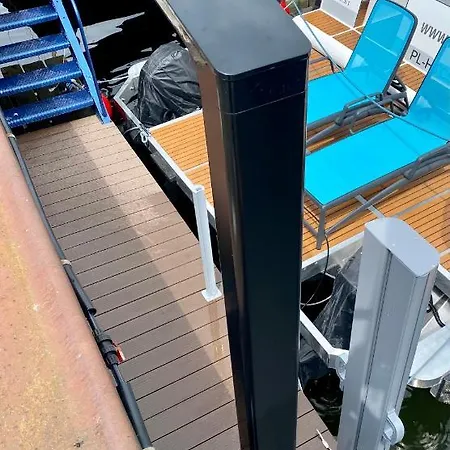 Hausboot Mit Traumlage In Luebeck-travemuende Lubeck